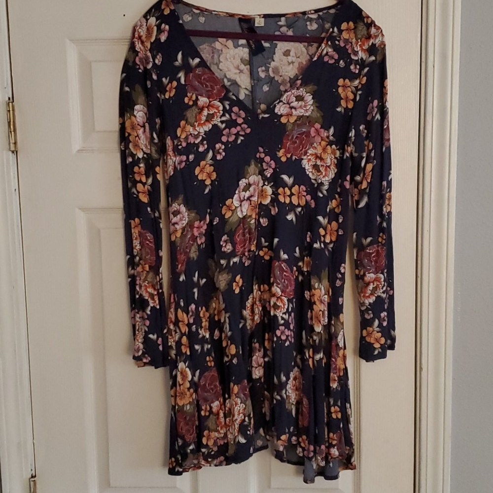 Blue rain L floral long sleeve v neck dress